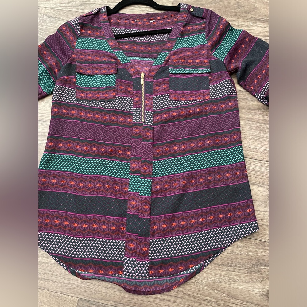 Women’s medium small long sleeve blouse
